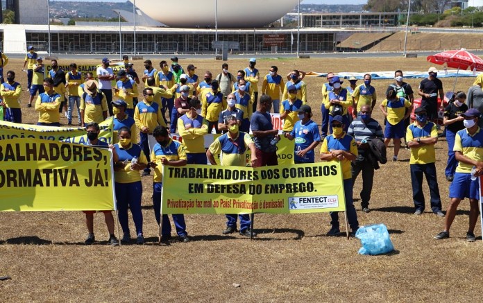 Mesmo com lucro, ECT corta direitos e não paga PLR