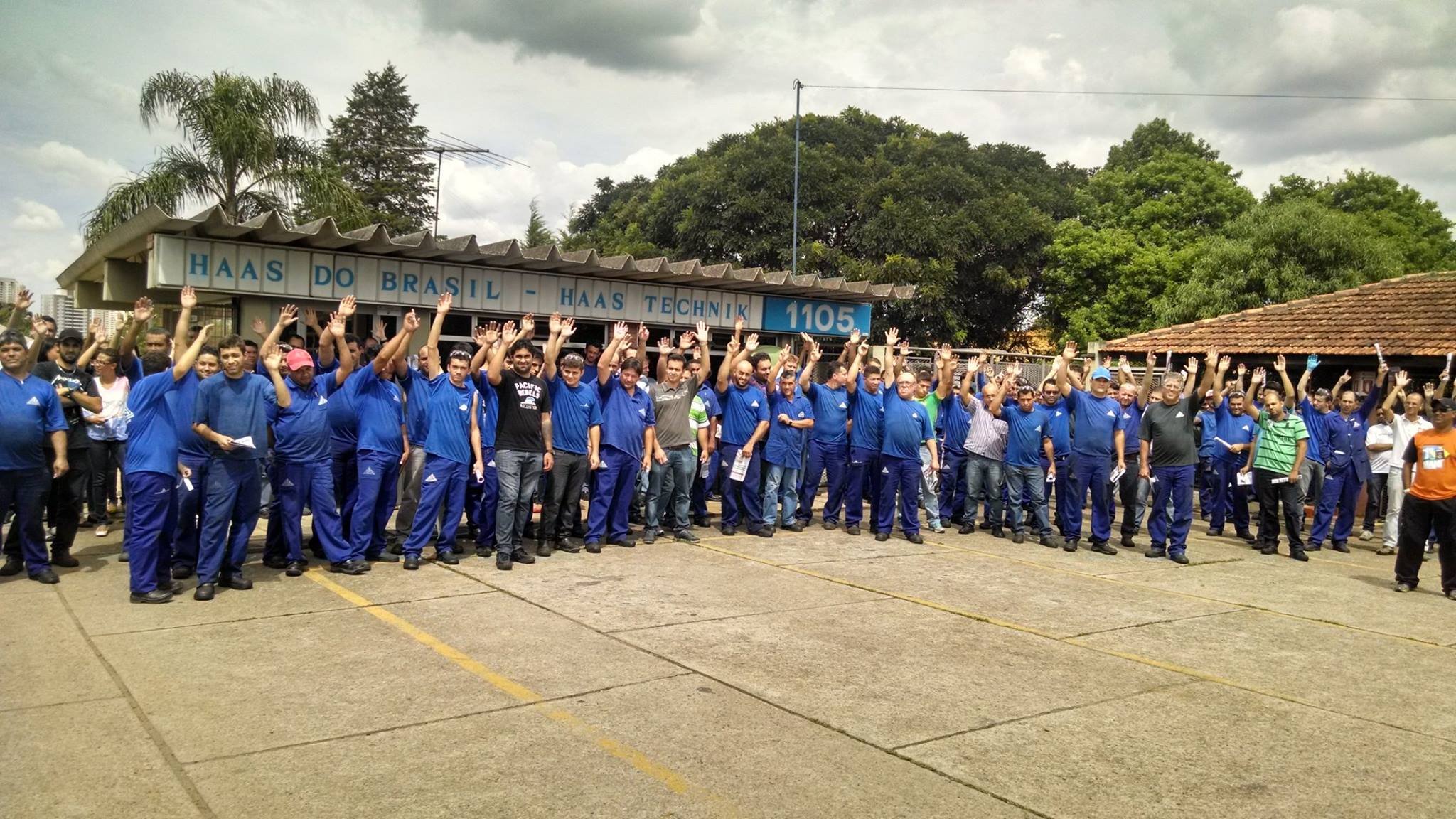 Haas do Brasil: Metalúrgicos aprovam pauta do acordo salarial de 2014