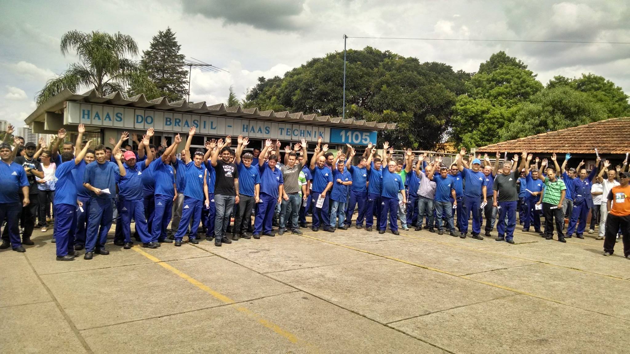 Haas do Brasil: Metalúrgicos aprovam pauta do acordo salarial de 2014