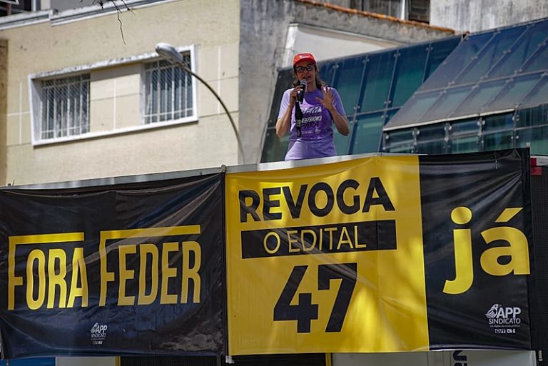 Em greve de fome, trabalhadores da educação exigem revogação de edital