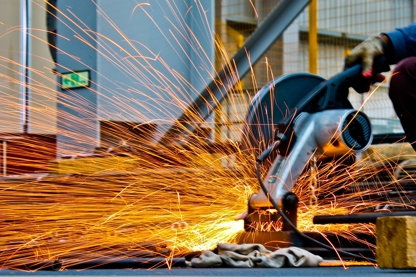 Economia perde ritmo e deve ter desempenho fraco neste ano, dizem analistas