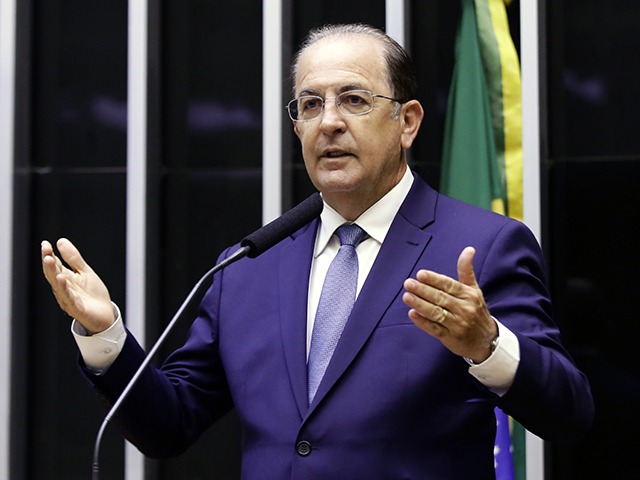 MP 889/19: emenda prevê saque do FGTS para pagar Fies