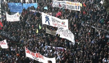 2º dia da greve geral no Chile termina em confrontos com a polícia