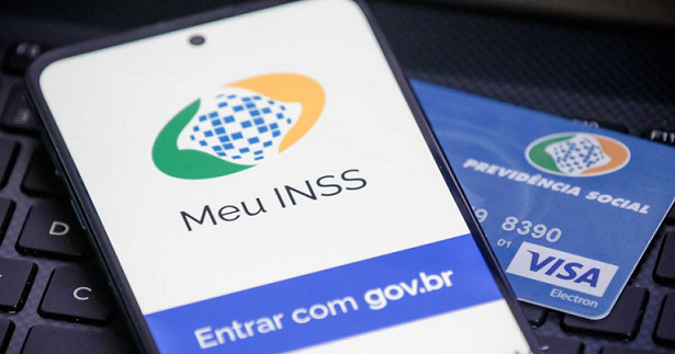  Aposentadorias terão aumento de 4,77% e teto do INSS sobe para R$ 8.175