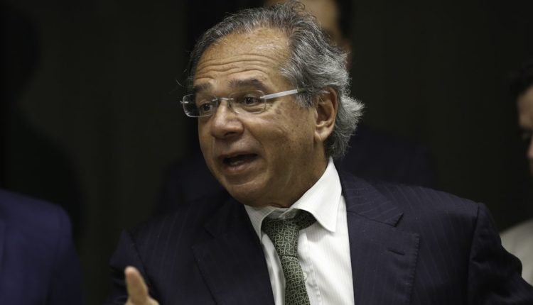 CCJ marca audiência com Paulo Guedes para discutir reforma da Previdência