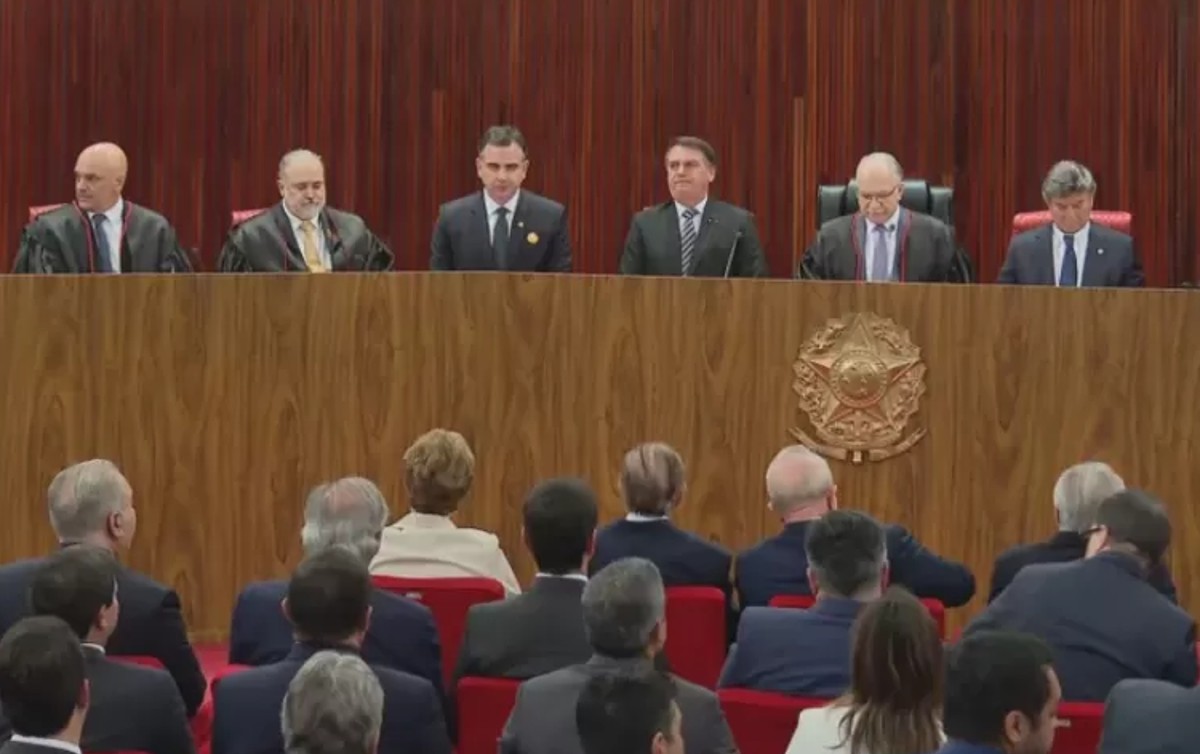 Discurso de Alexandre de Moraes no TSE foi ‘desgastante para Bolsonaro’, observa jurista