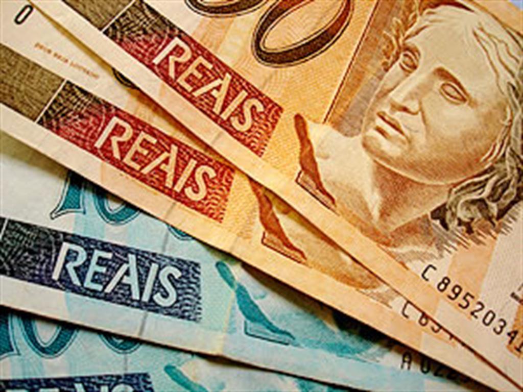 Salário regional teve ganho real de 42,8% em oito anos