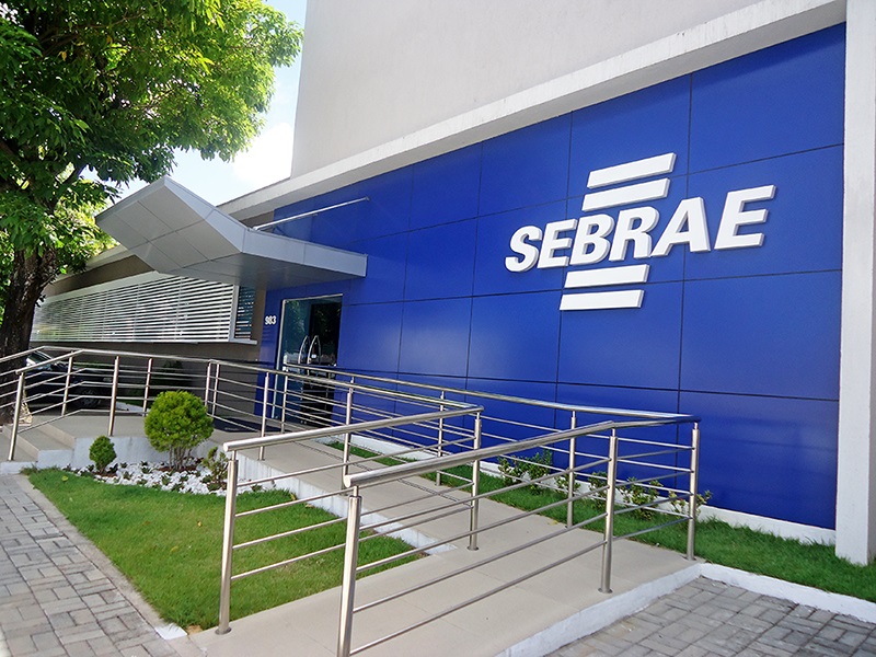 Sebrae responde subsidiariamente por obrigações trabalhistas de terceirizada