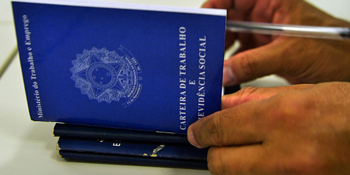 Reforma trabalhista diminuiu acordos e prejudicou sindicatos, diz professor da UFC