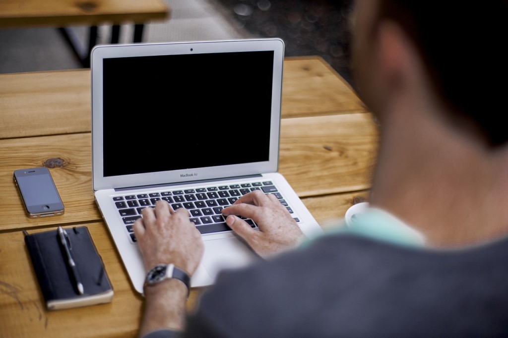 O que é o teletrabalho e o que muda com a Reforma Trabalhista?