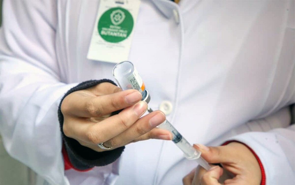 Ritmo diminui, mas país encosta nas 550 mil mortes pela covid