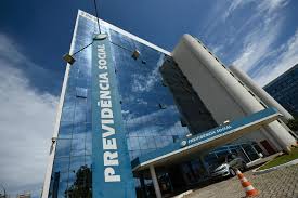CCJ adia votação da Previdência para próxima terça-feira (23)