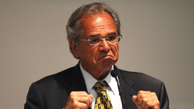 Paulo Guedes fala do fim do vale-transporte, vale-refeição e Justiça do Trabalho